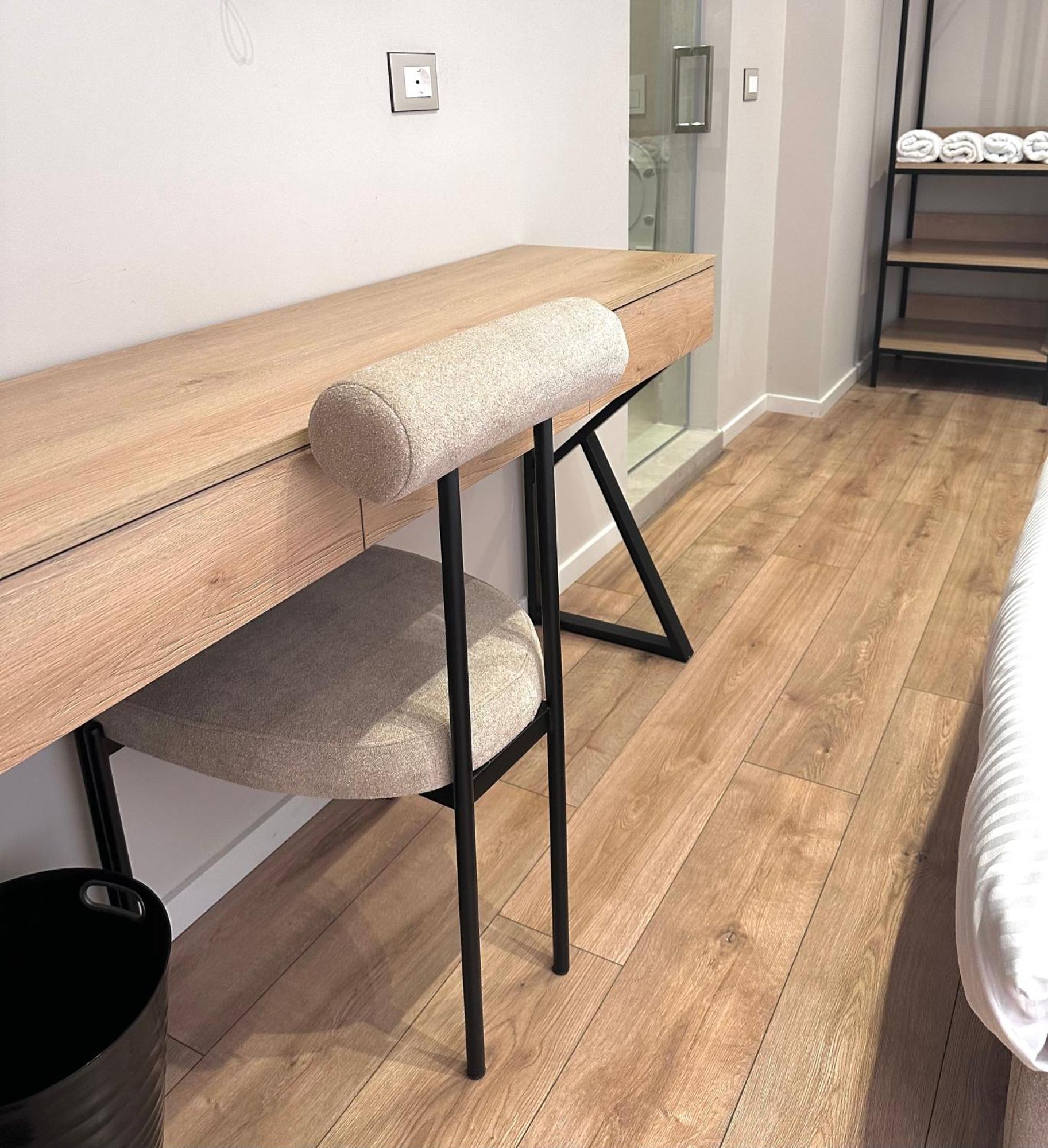 Amazon 8 Guesthouse Tirana Esterno foto